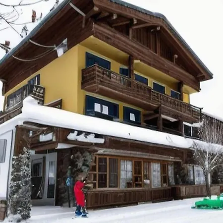 Spacious Holiday In